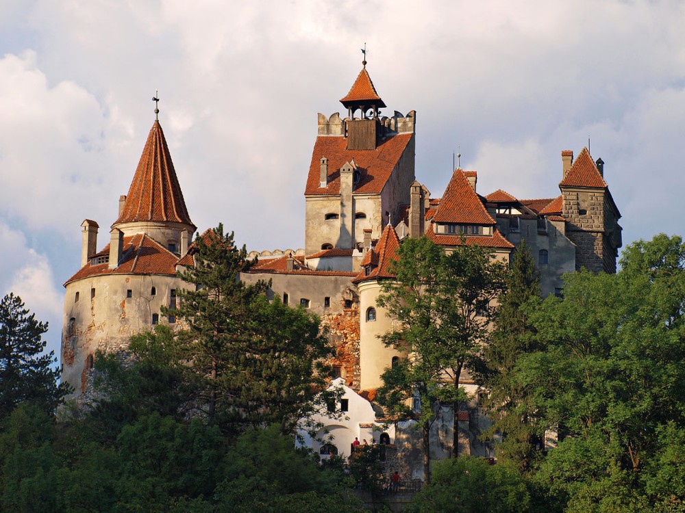 viajes en bici y castillos medievales 