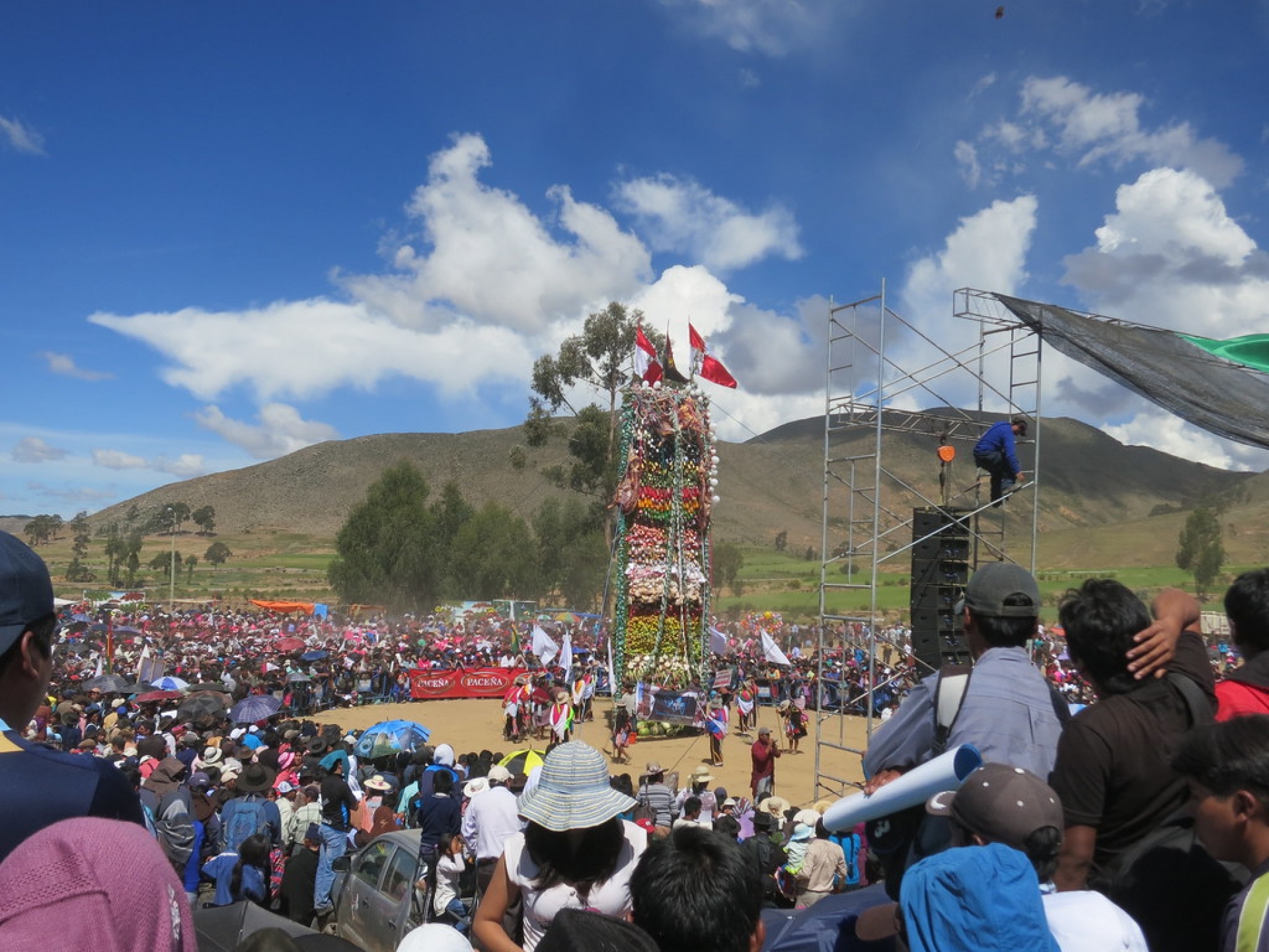 TARABUCO Y EL PULLJAY