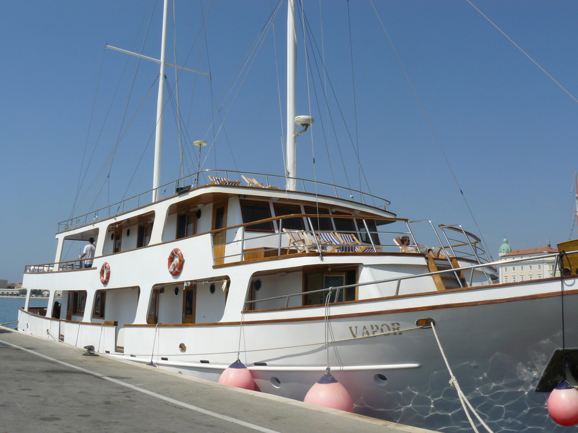 Navegant per les Illes Dàlmates des de Split [EXODE 2026]